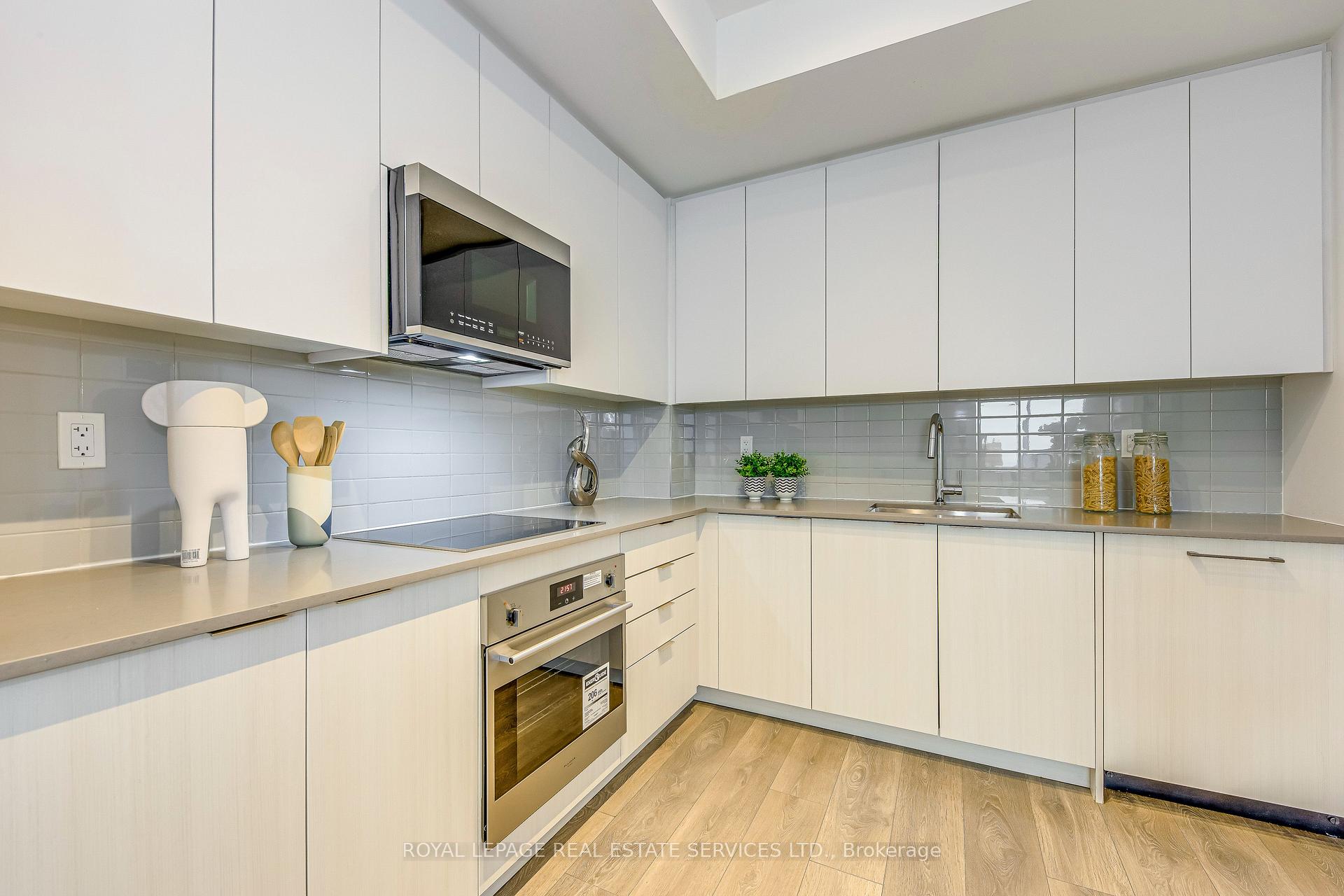 #1108 - 297 Oak Walk Drive Unit: 1108