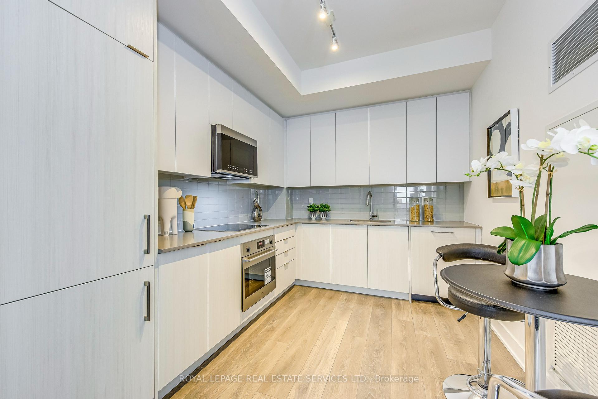 #1108 - 297 Oak Walk Drive Unit: 1108