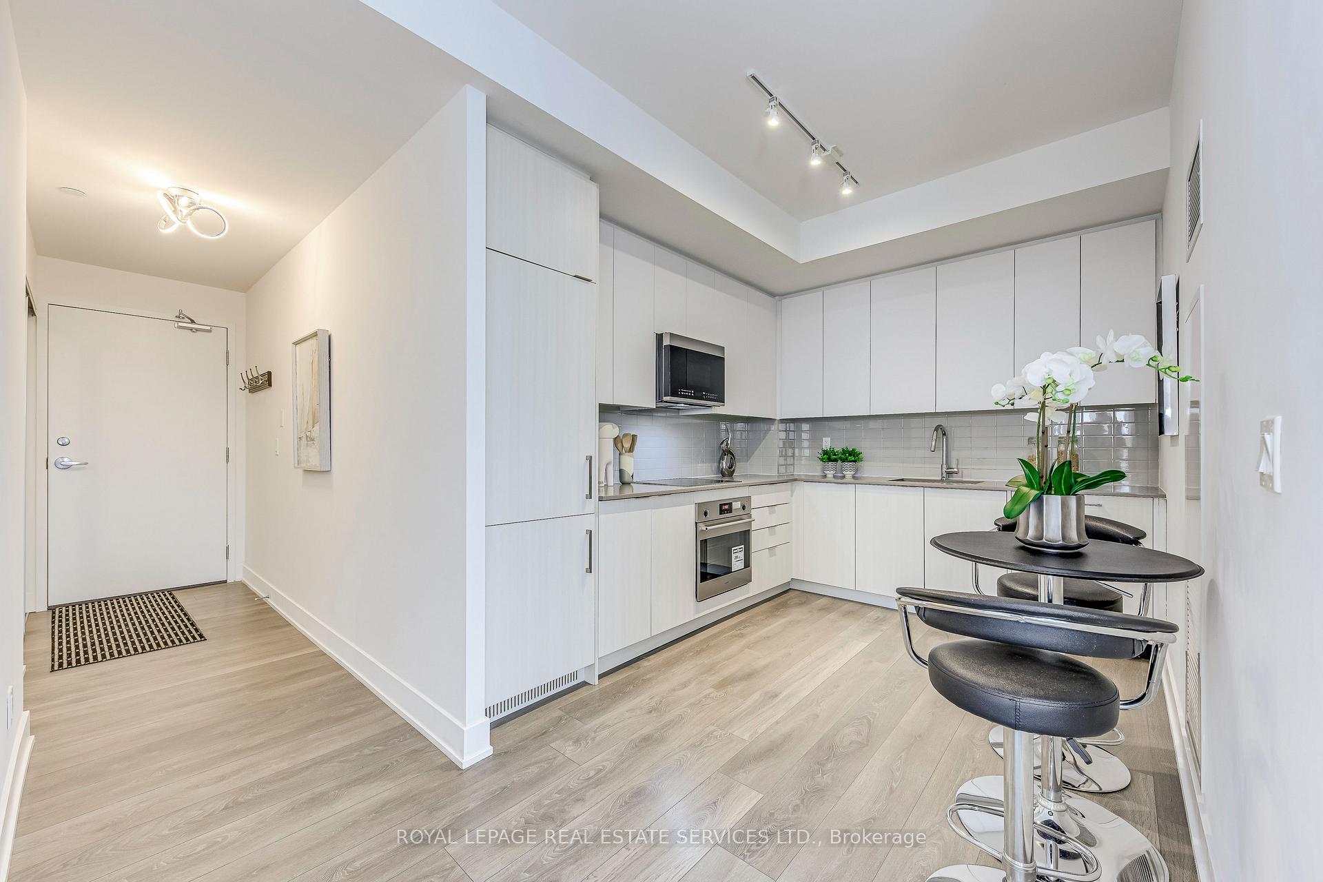 #1108 - 297 Oak Walk Drive Unit: 1108
