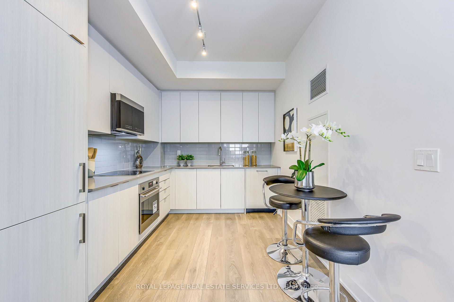 #1108 - 297 Oak Walk Drive Unit: 1108