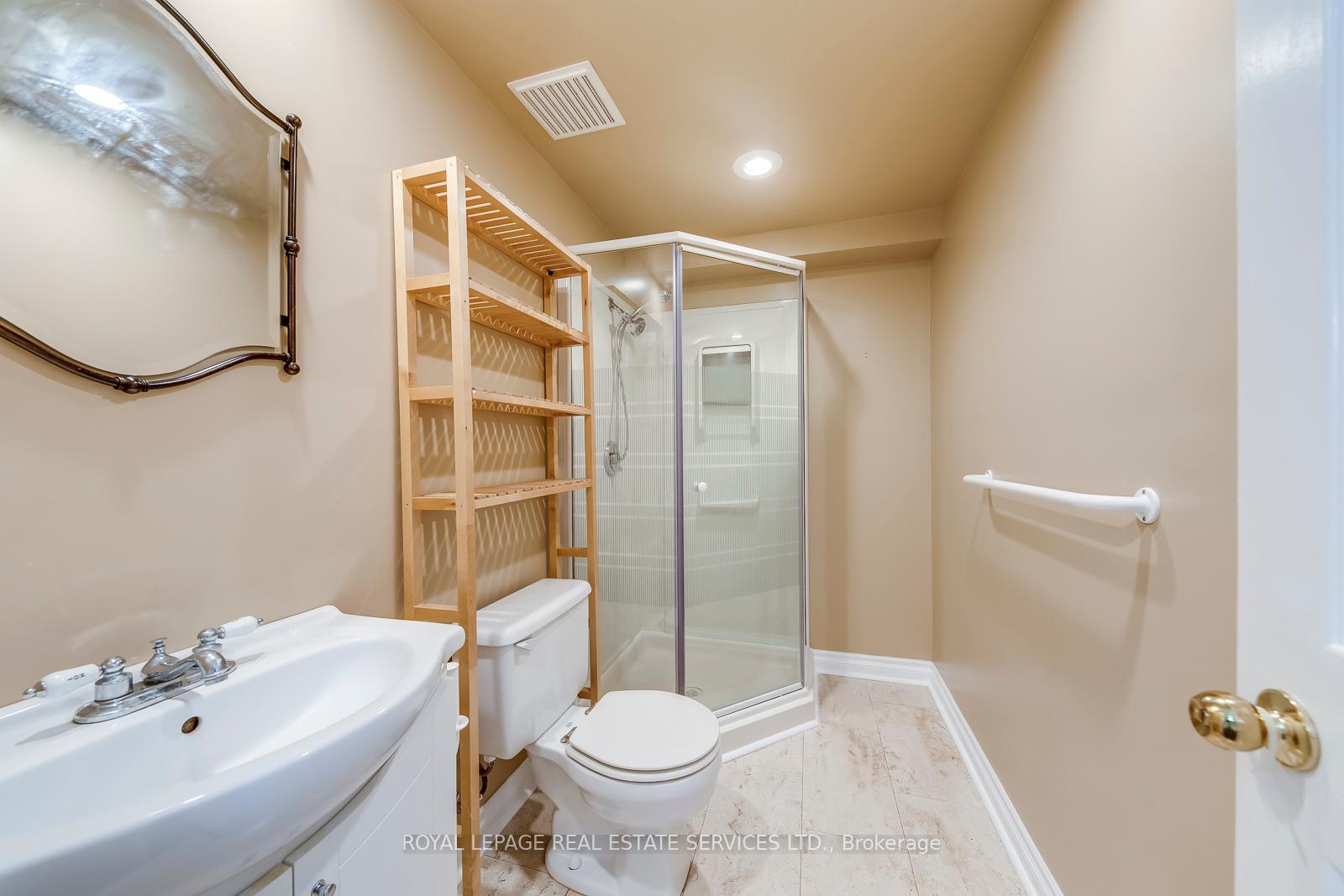 384 River Oaks Boulevard