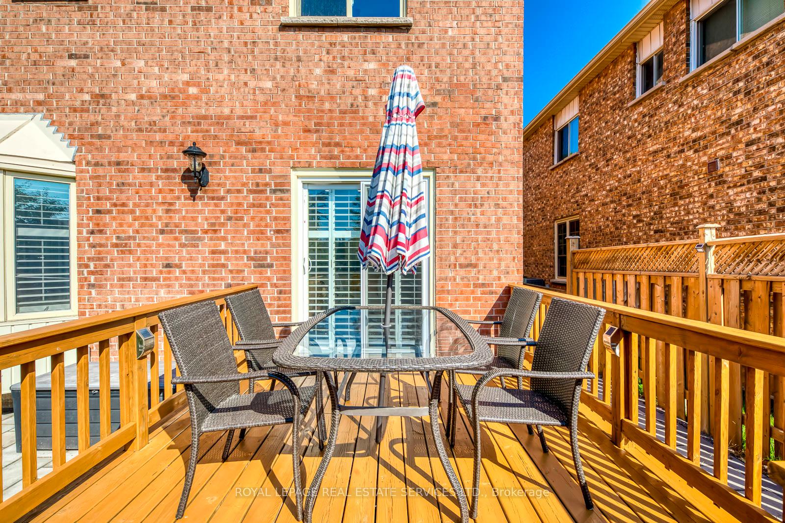 384 River Oaks Boulevard