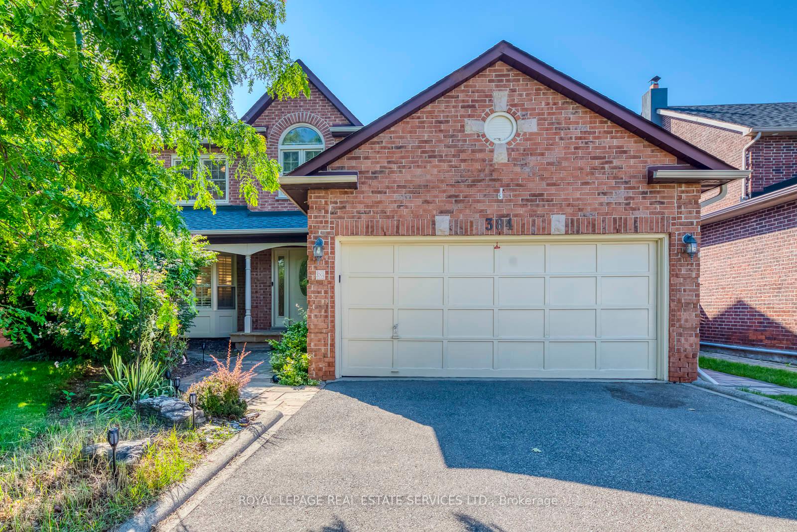 384 River Oaks Boulevard