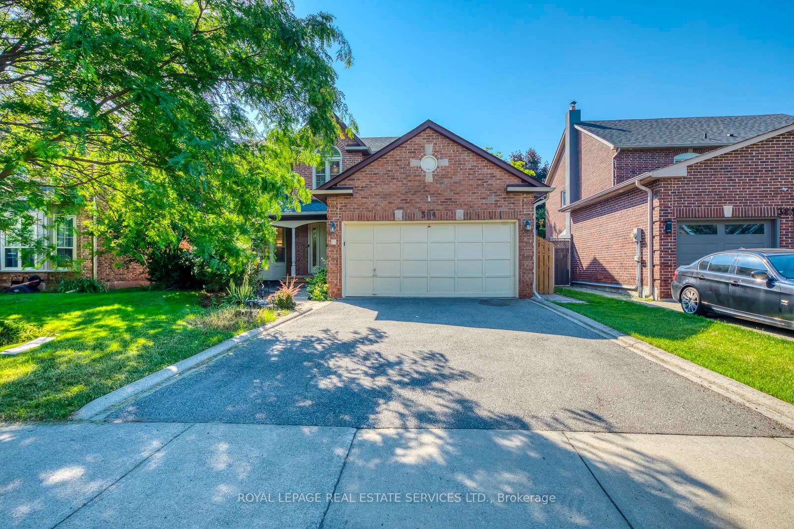 384 River Oaks Boulevard