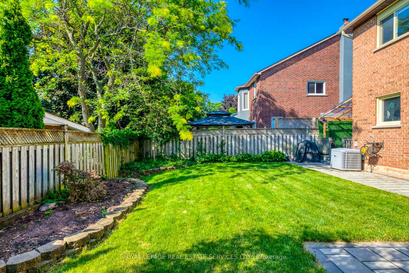 384 River Oaks Boulevard