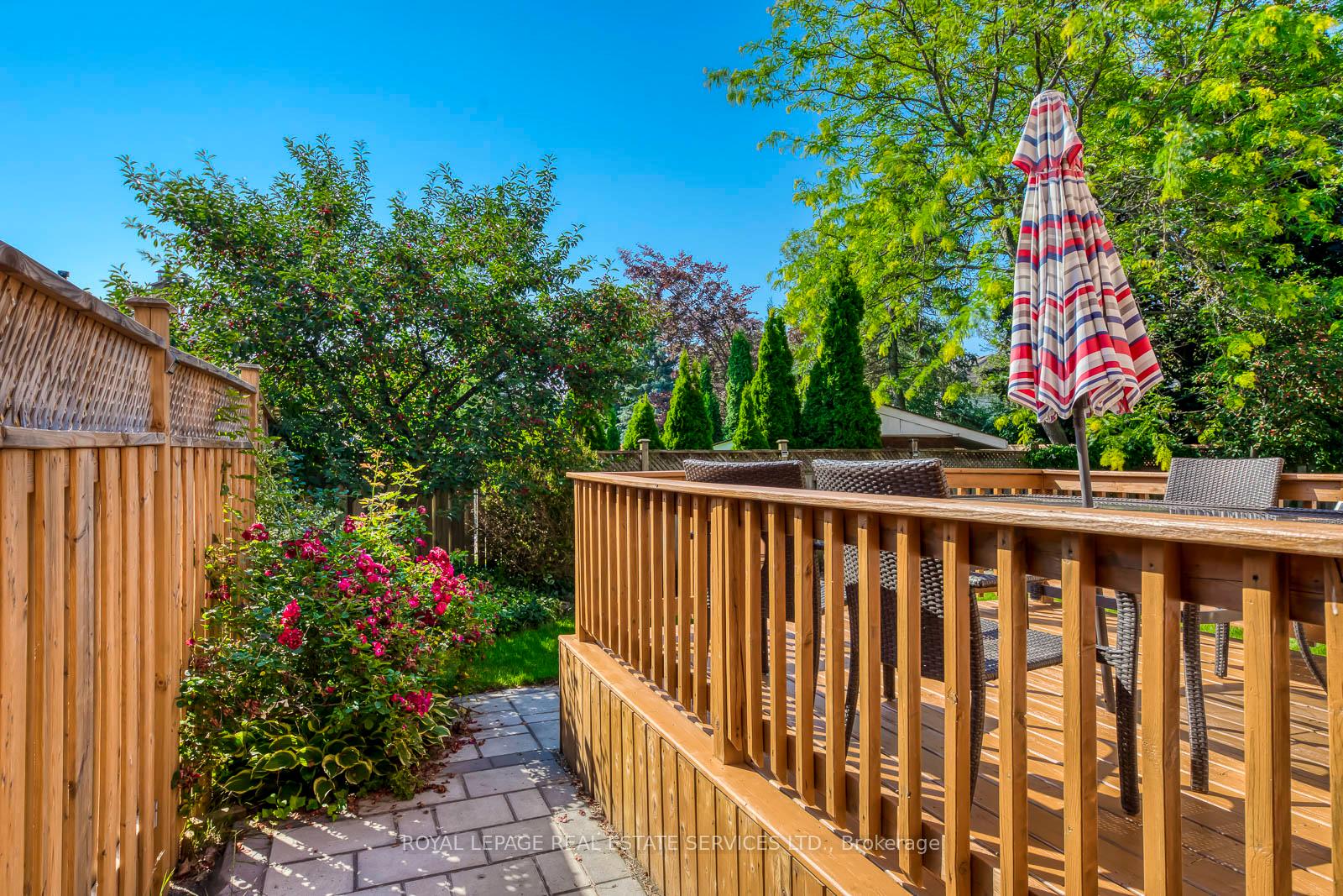 384 River Oaks Boulevard