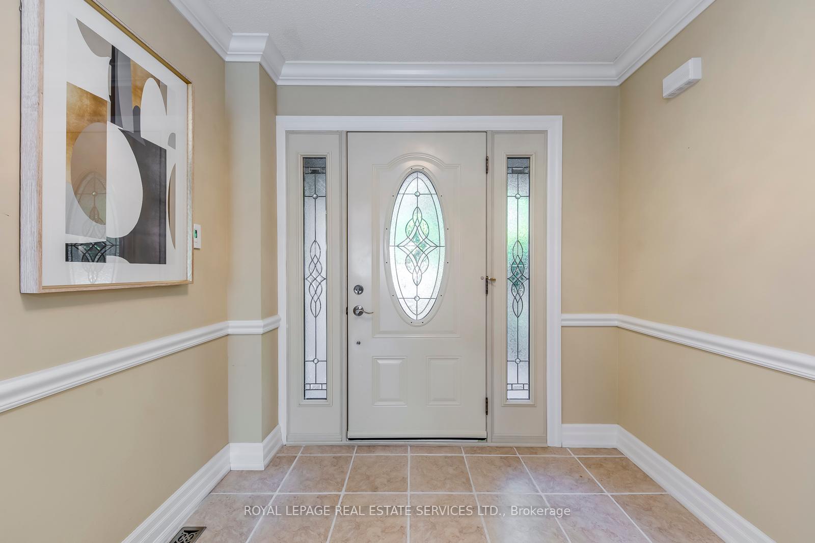 384 River Oaks Boulevard