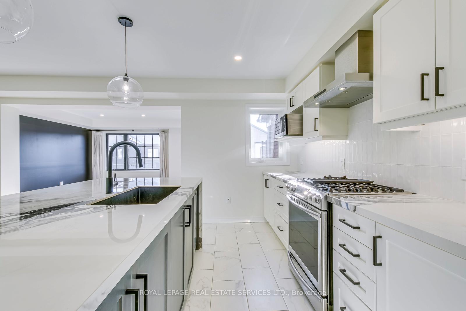 1125 Leger Way #22