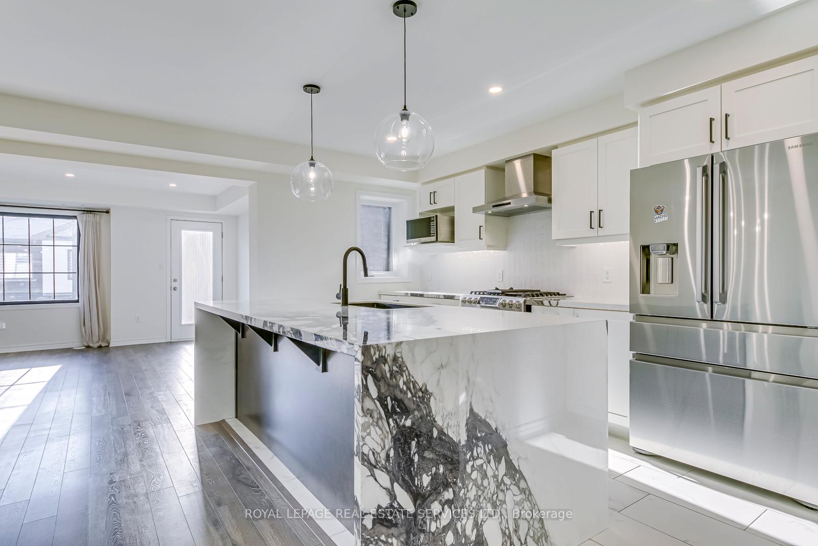 1125 Leger Way #22