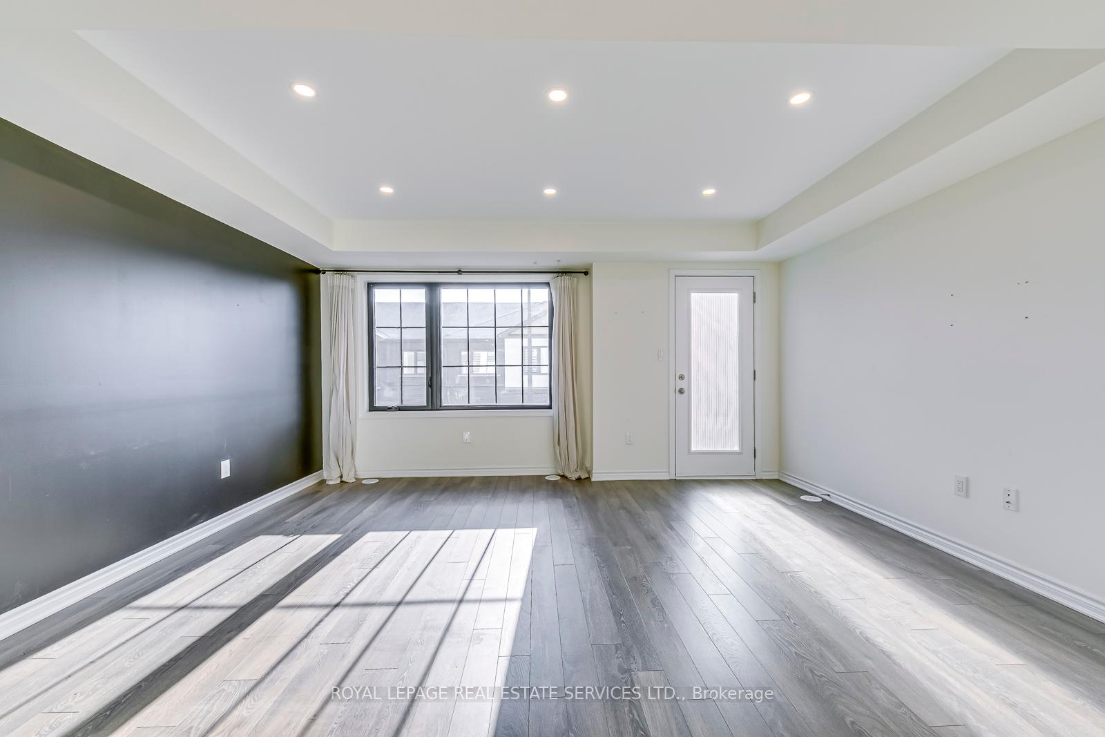 1125 Leger Way #22