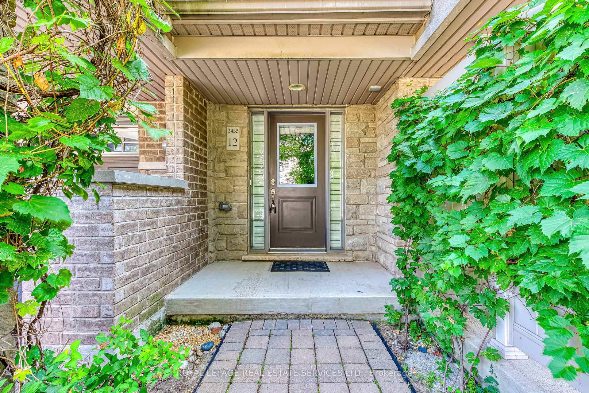 2435 Greenwich Drive #12