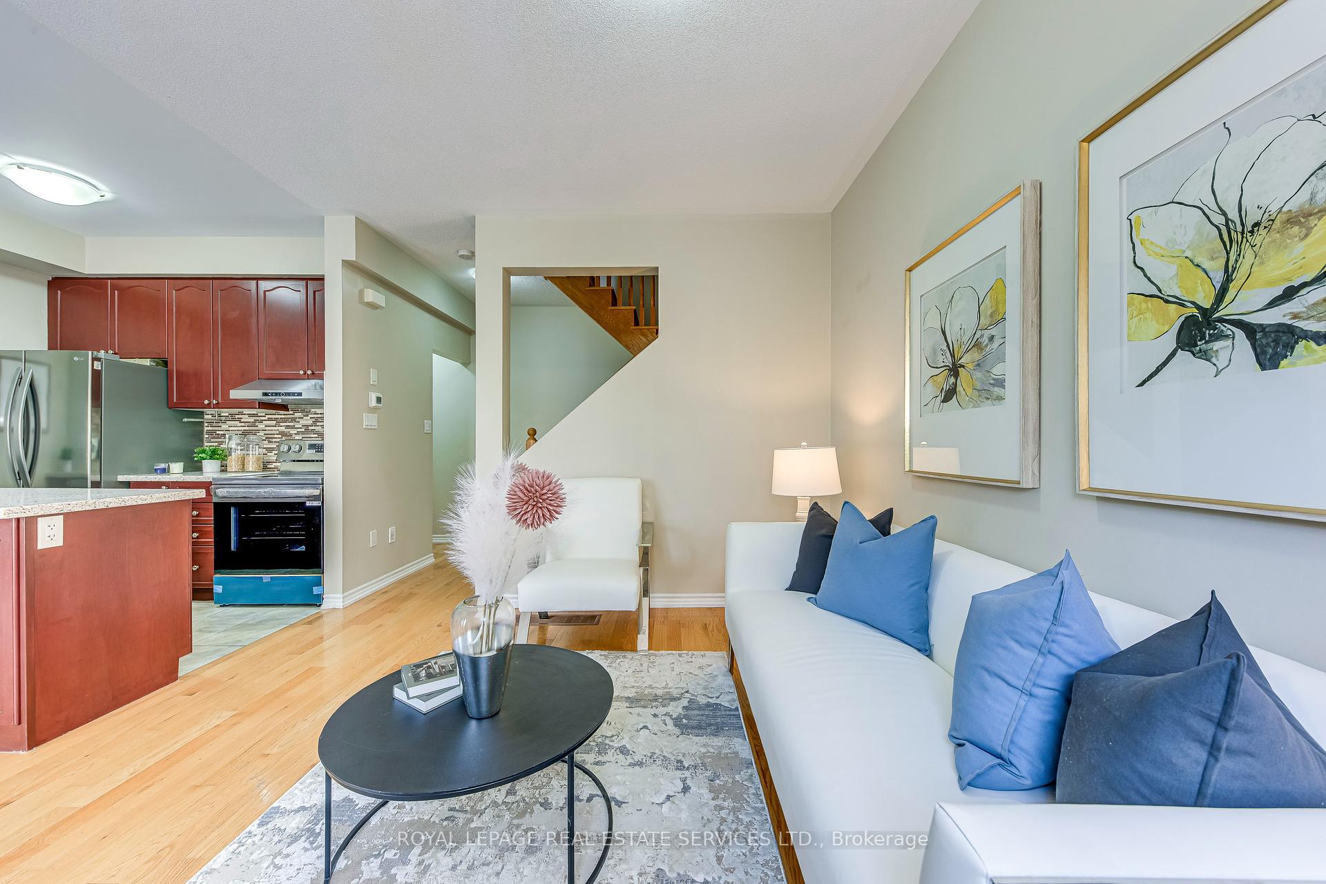 2435 Greenwich Drive #12