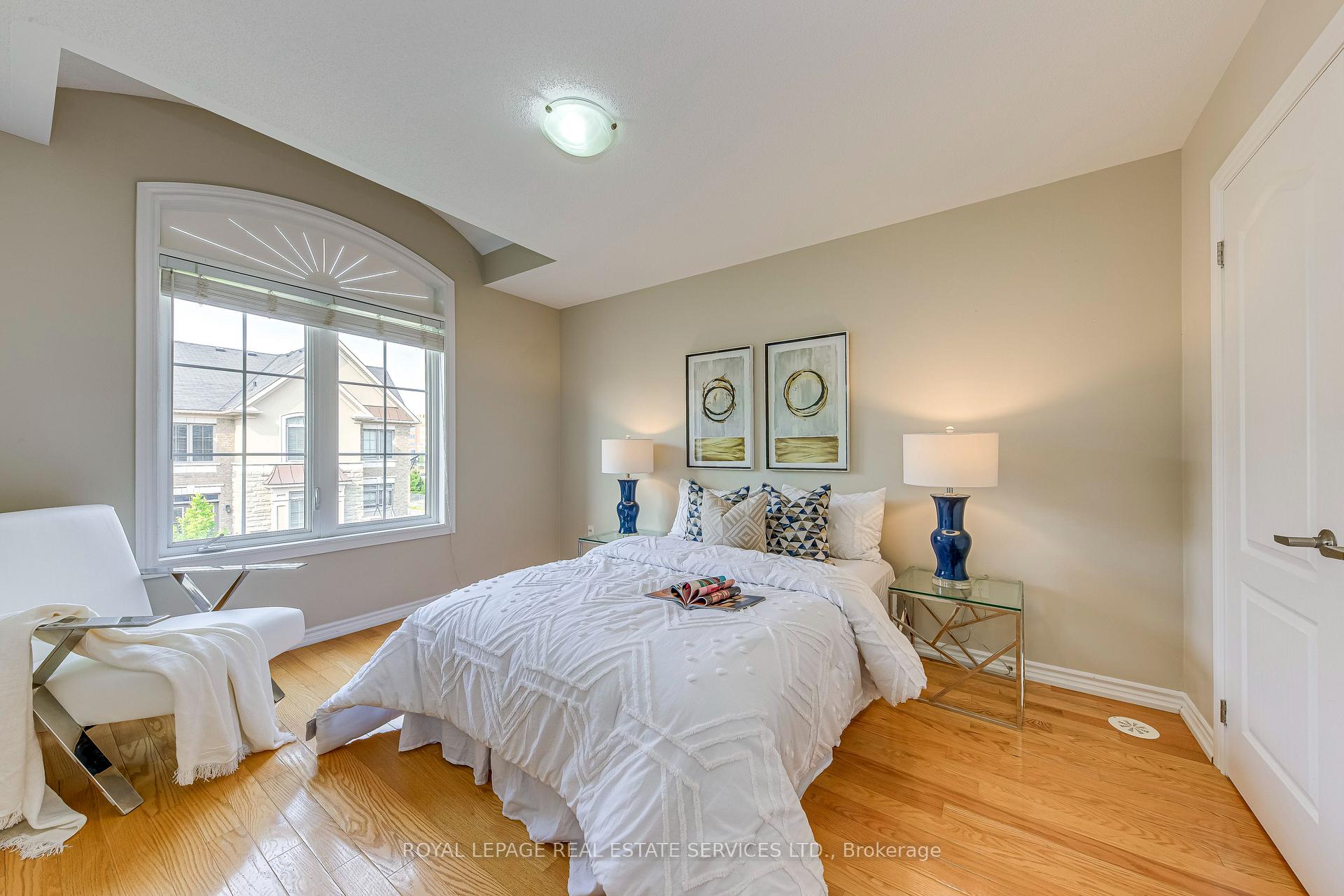 2435 Greenwich Drive #12