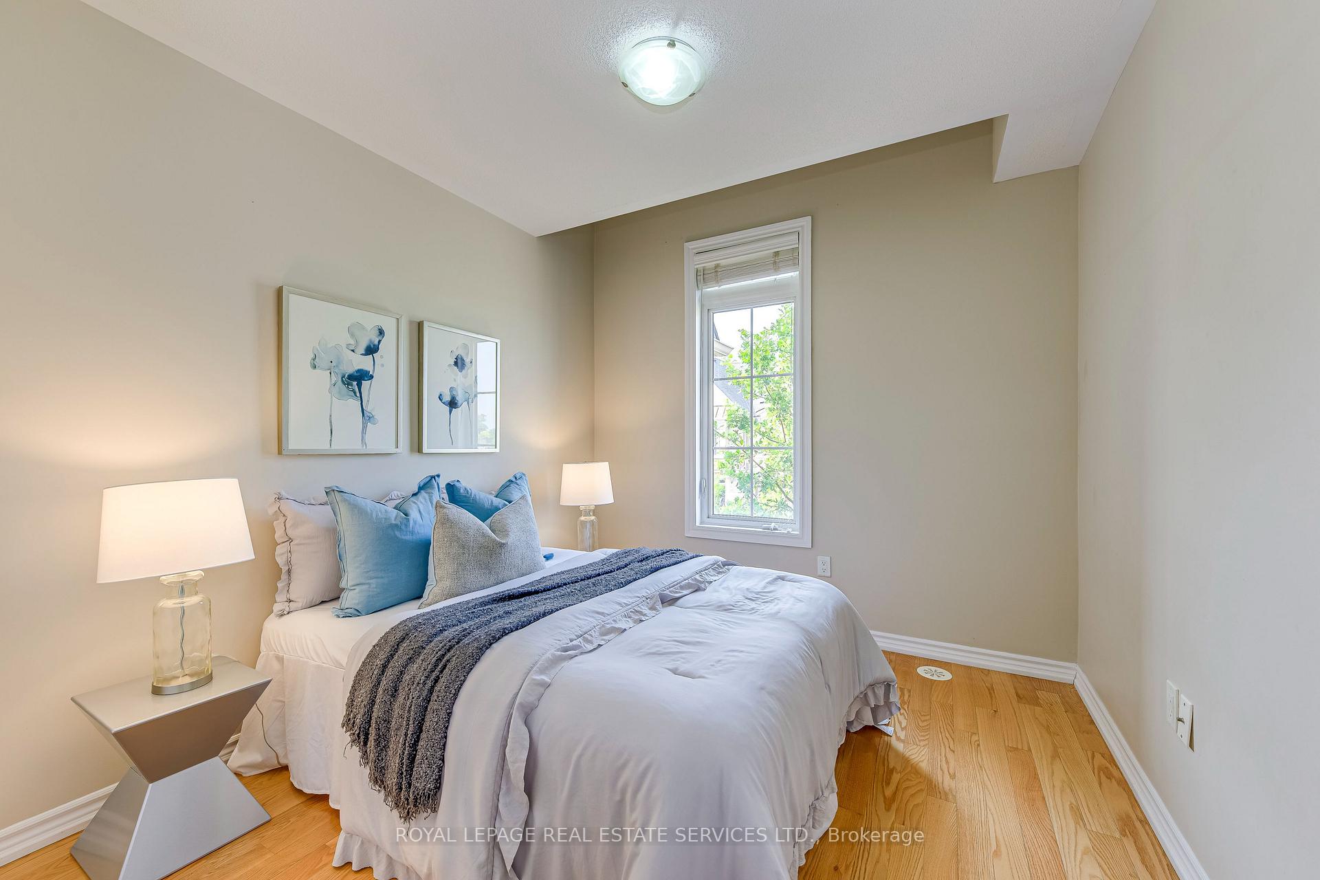 2435 Greenwich Drive #12