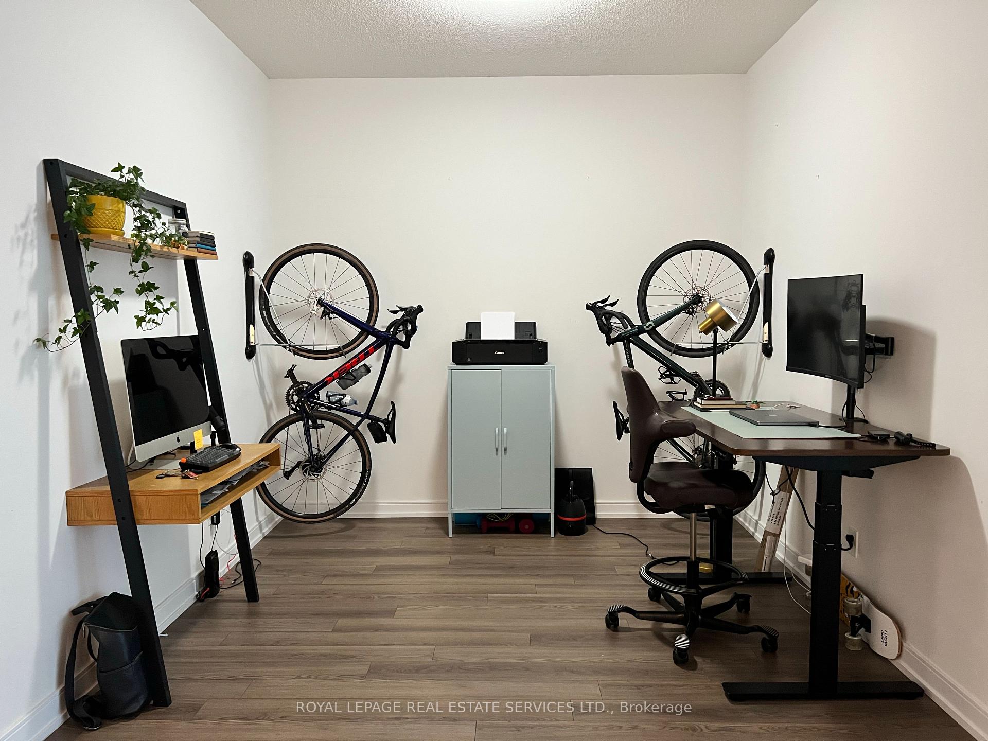 20 Thomas Riley Road 401