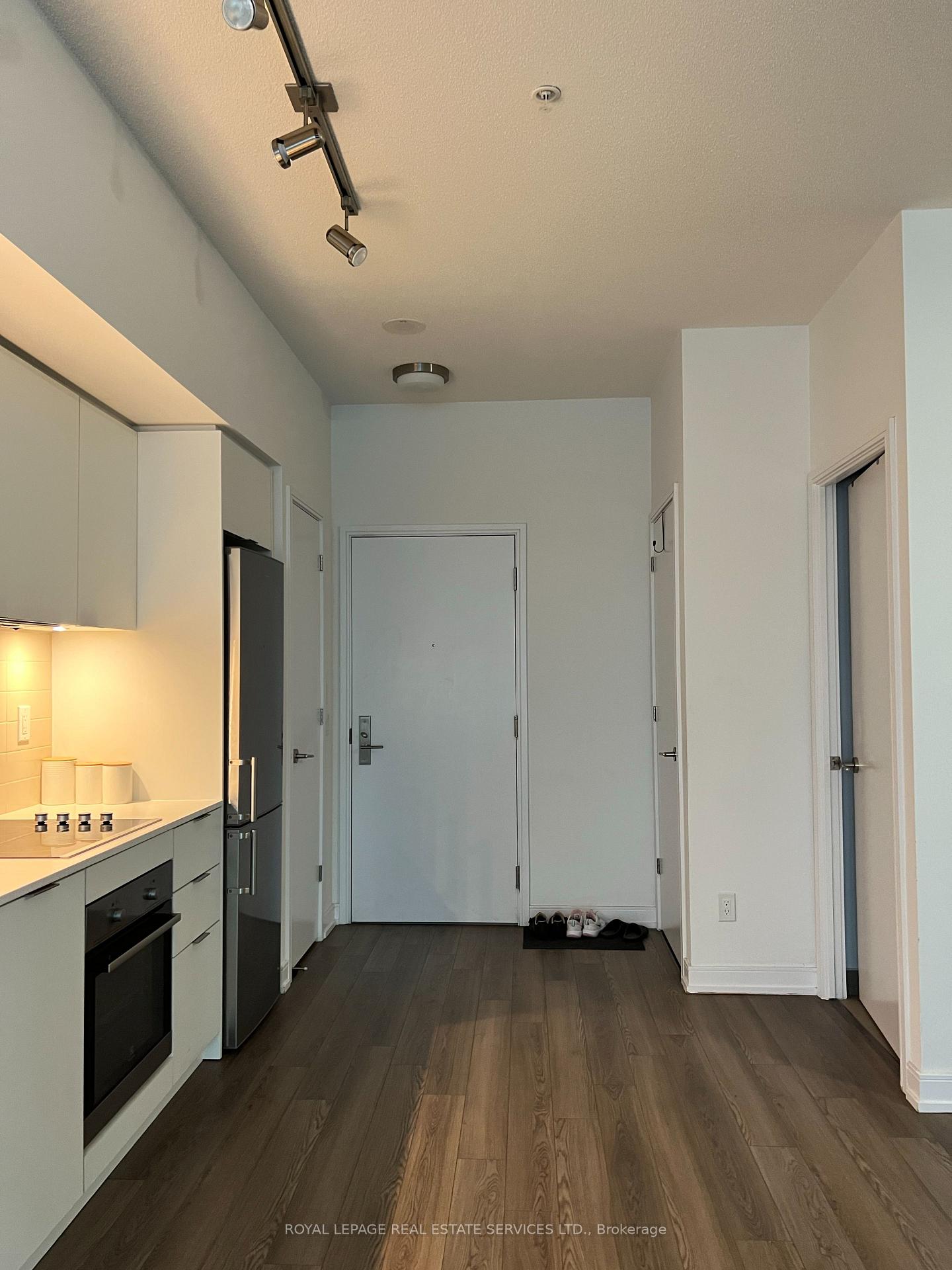 20 Thomas Riley Road 401