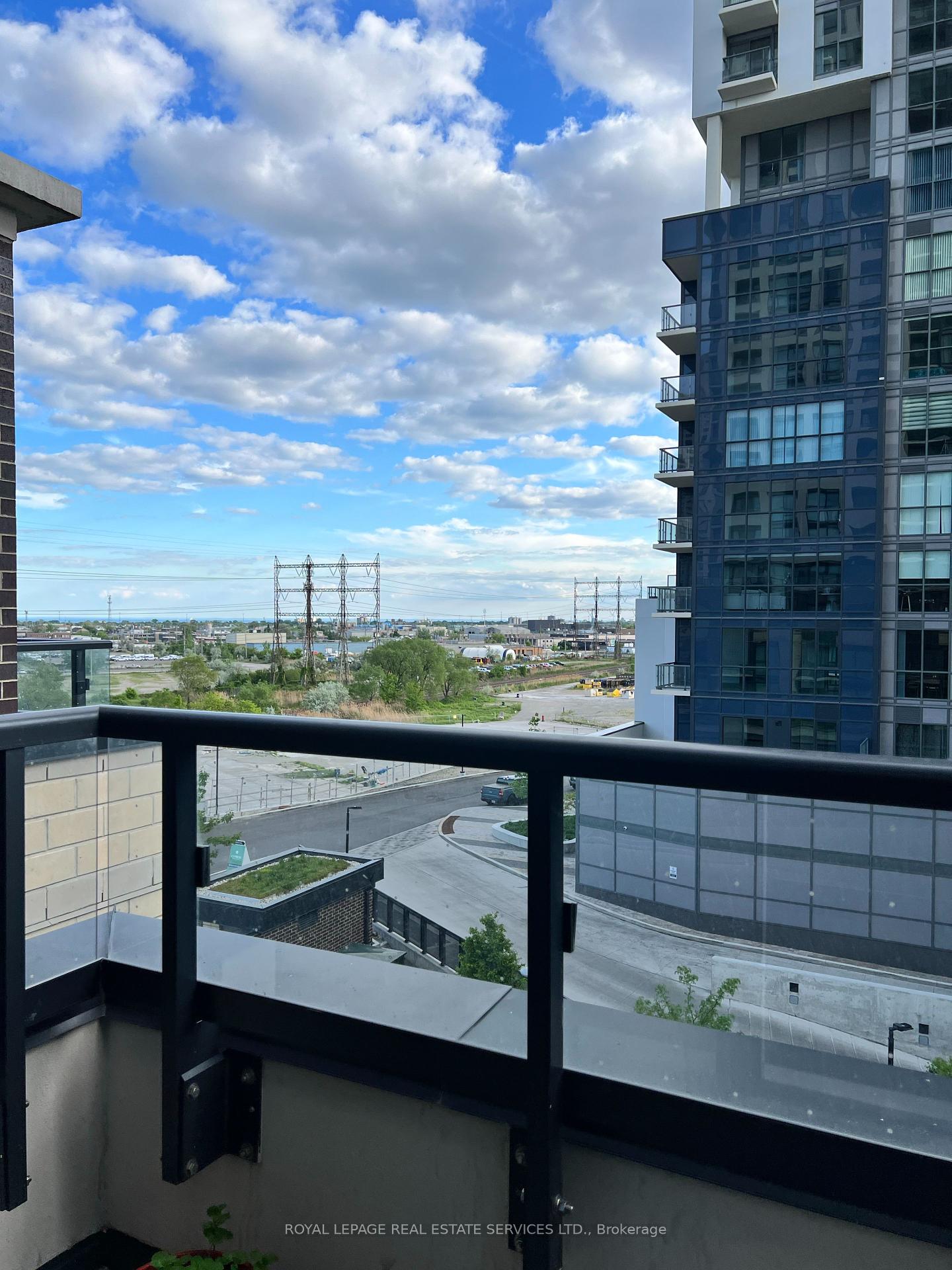 20 Thomas Riley Road 401