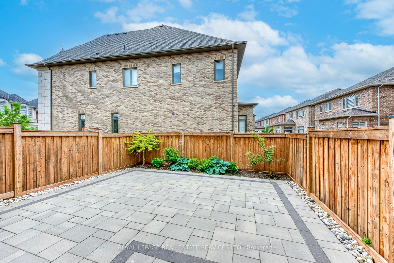 3234 Post Road