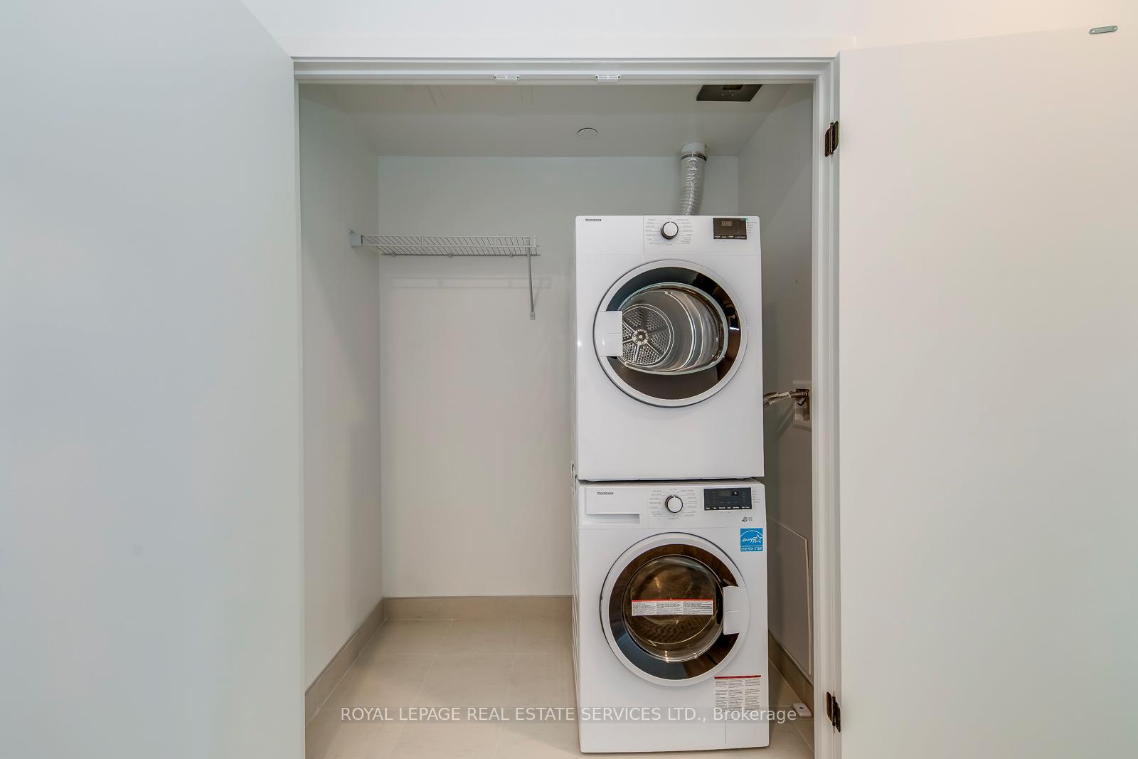 2495 Eglinton Avenue W 314