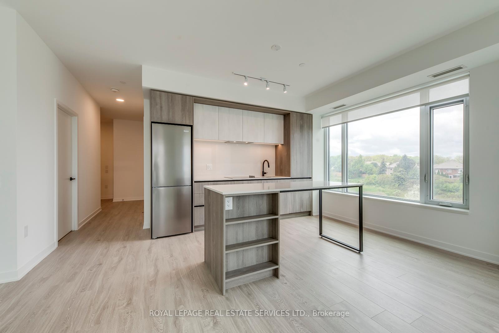 2495 Eglinton Avenue W 314