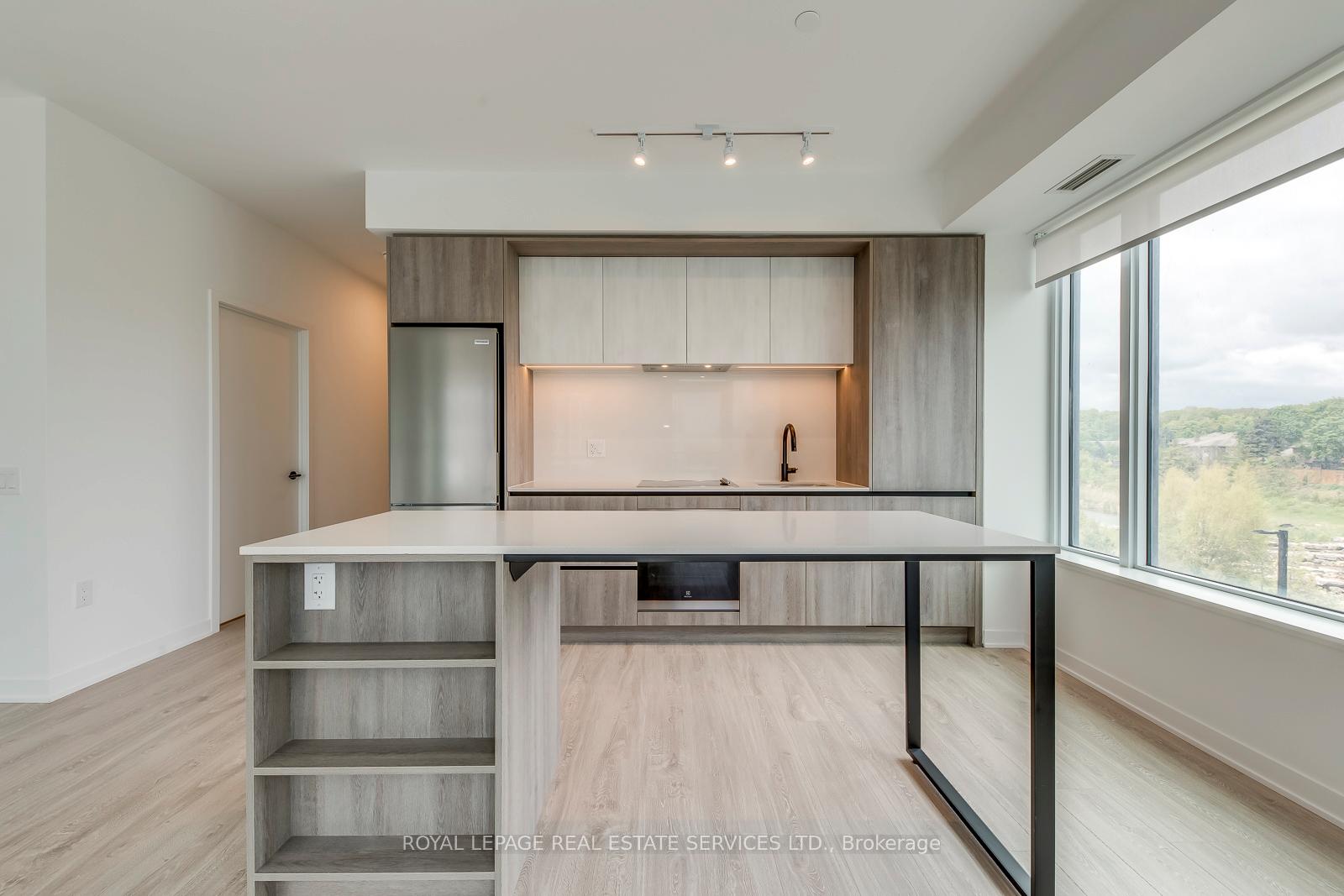 2495 Eglinton Avenue W 314