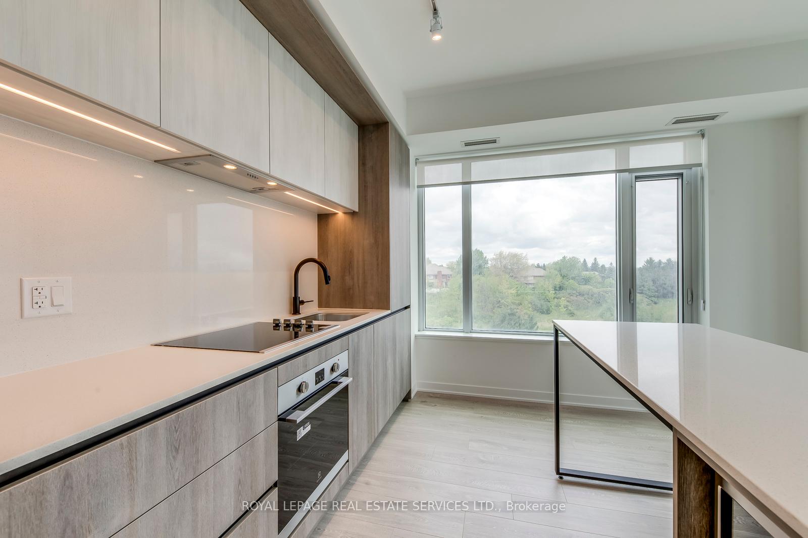 2495 Eglinton Avenue W 314