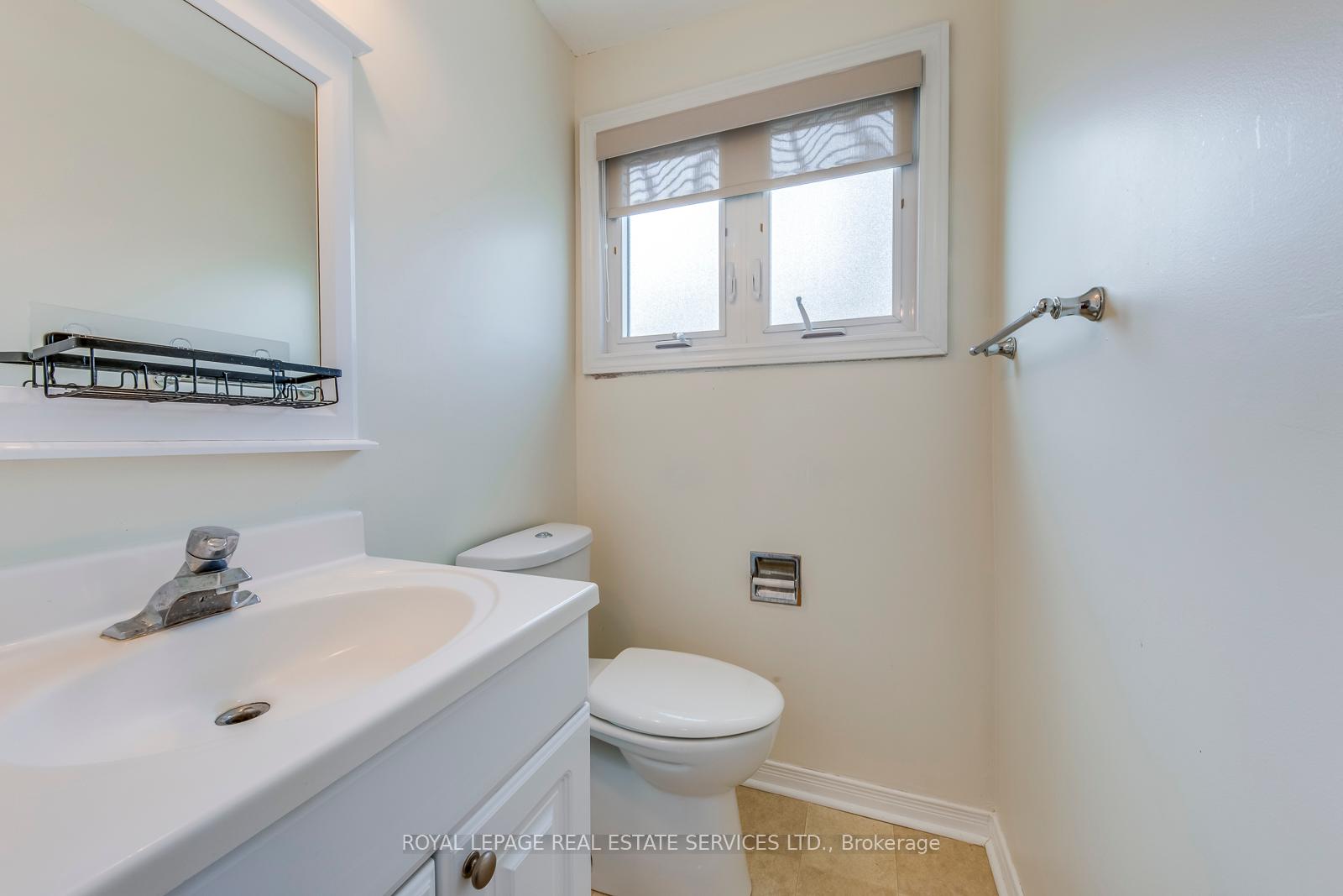 317 Ulric Crescent
