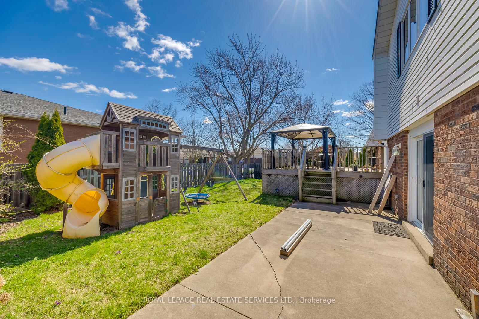 317 Ulric Crescent