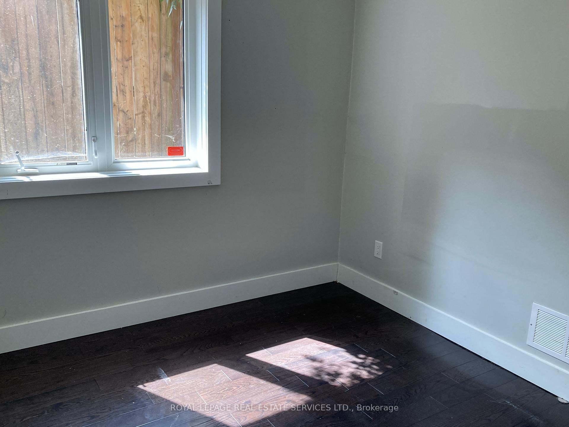 26A LONG BRANCH Avenue (Lower)