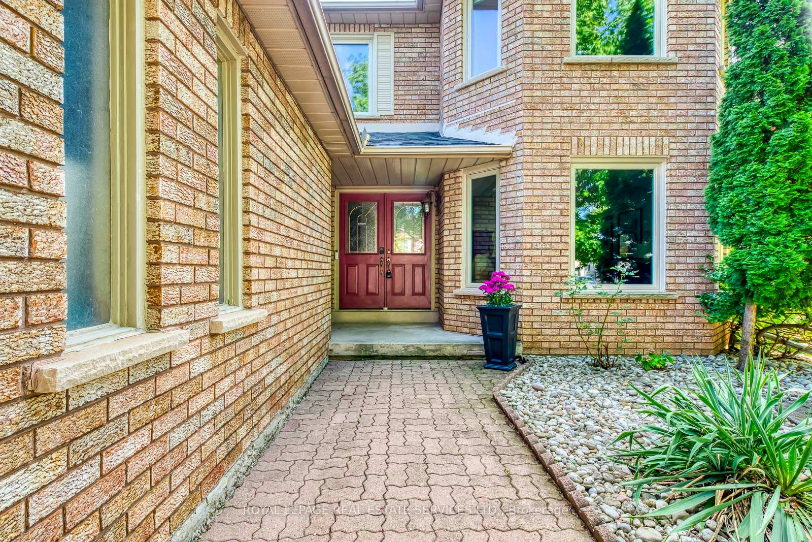 1366 Fieldcrest Lane