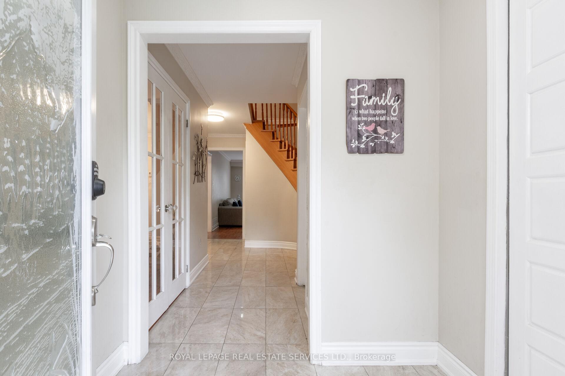 1536 Kirkrow Crescent