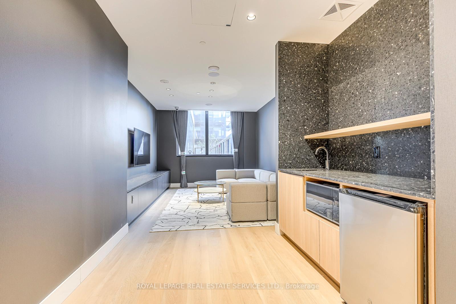 395 Square One Drive 2509