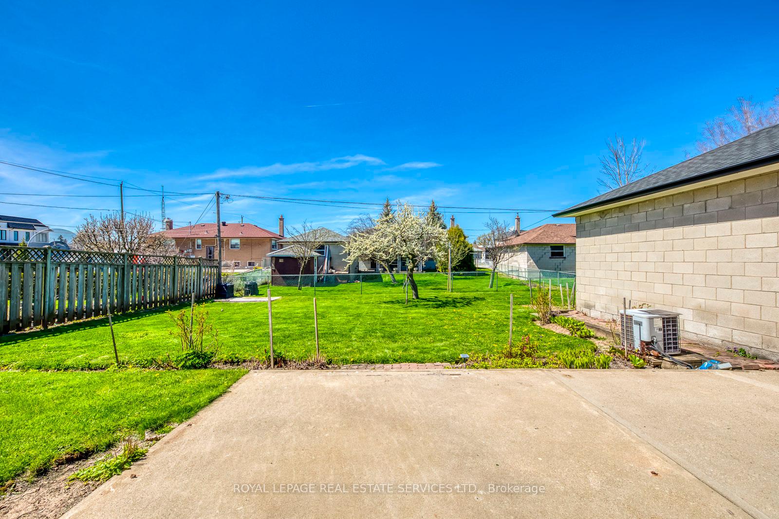 383 Wentworth Street BSMT