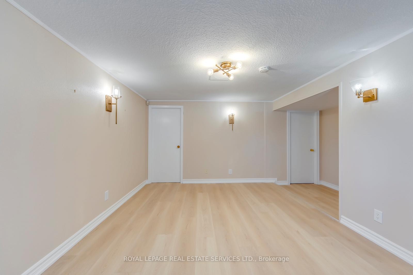 383 Wentworth Street BSMT