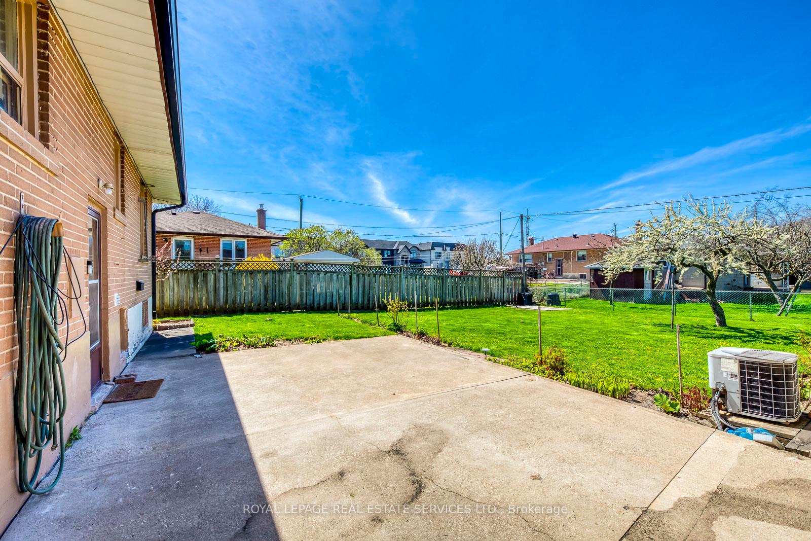 383 Wentworth Street BSMT