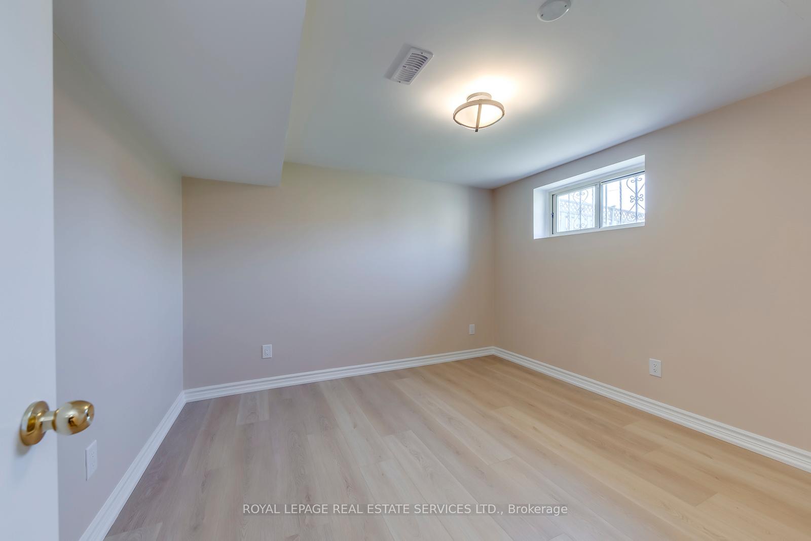 383 Wentworth Street BSMT