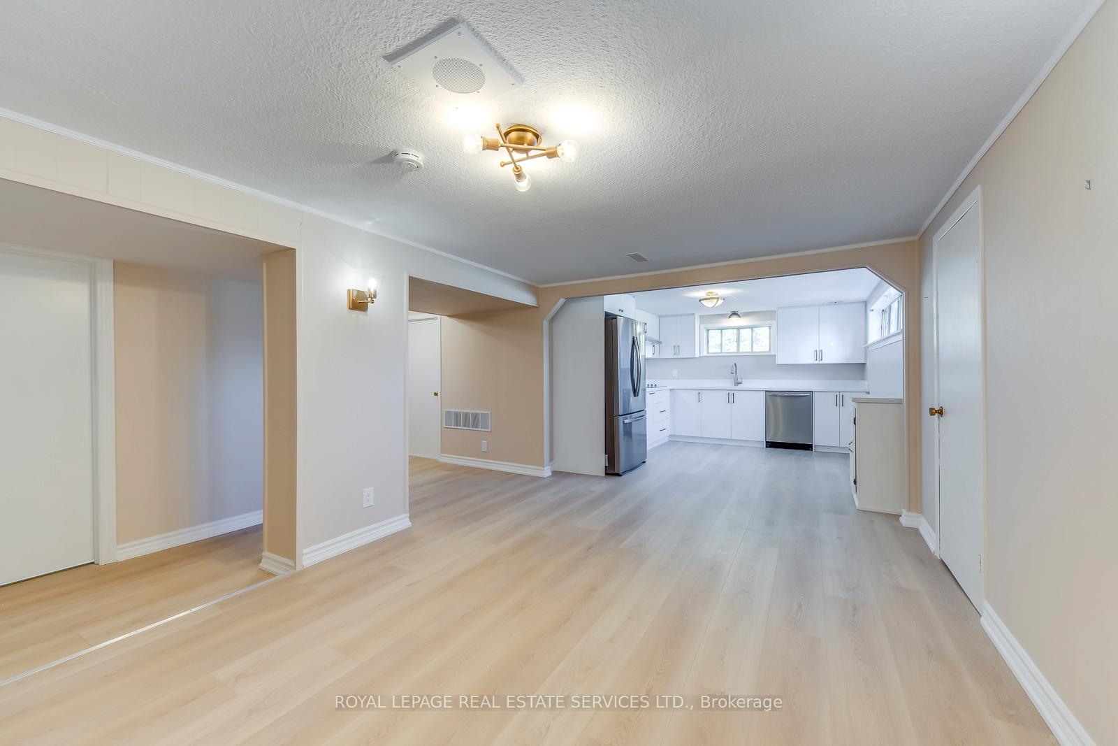 383 Wentworth Street BSMT