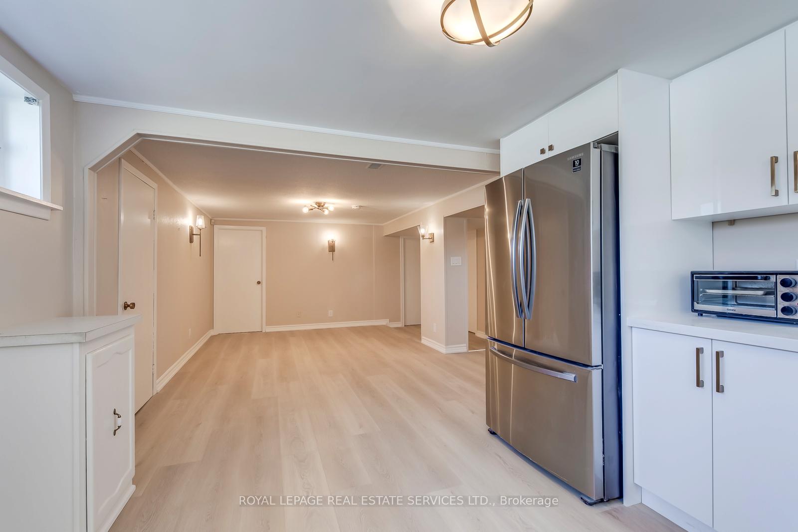 383 Wentworth Street BSMT