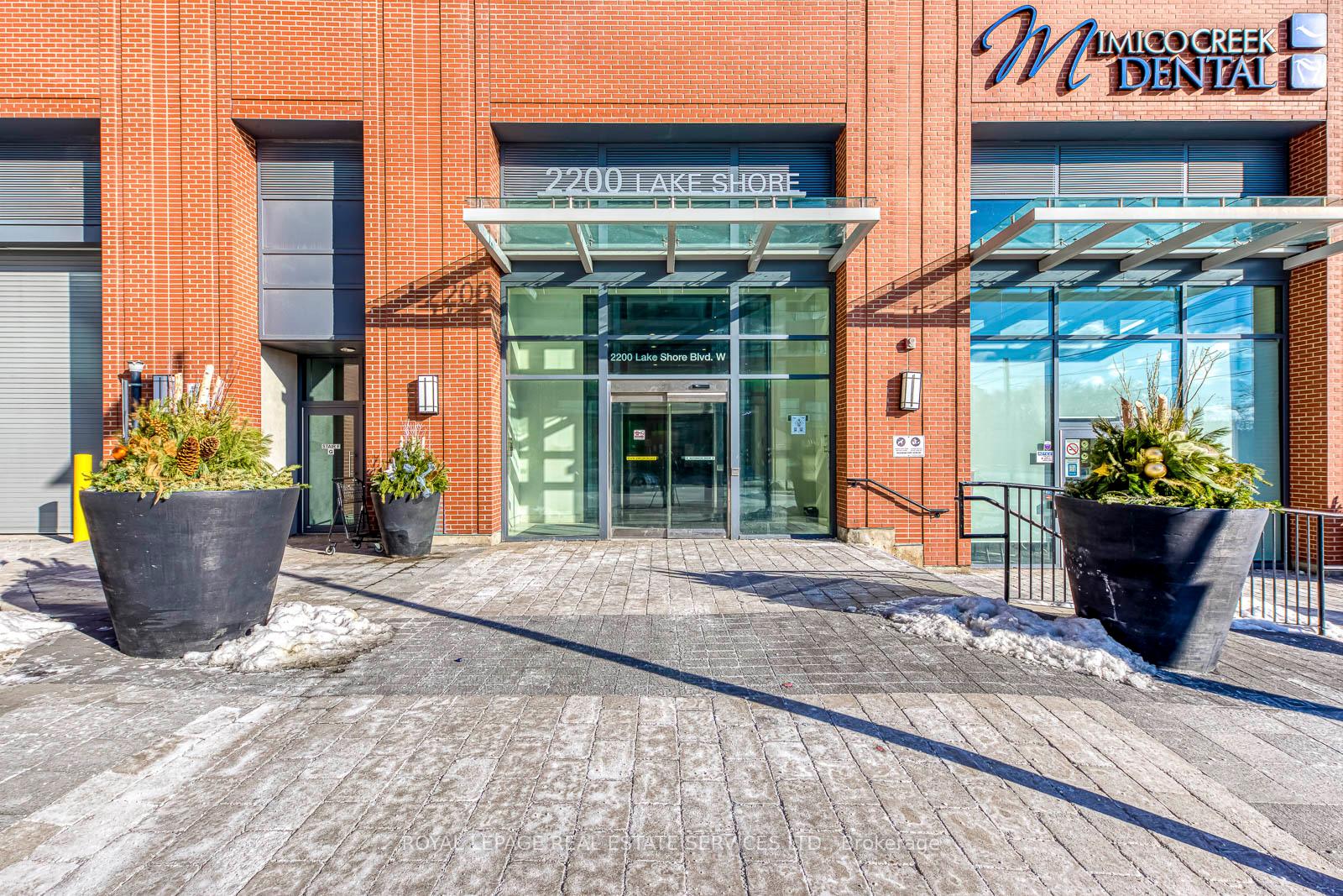 2200 Lakeshore Boulevard W 1908