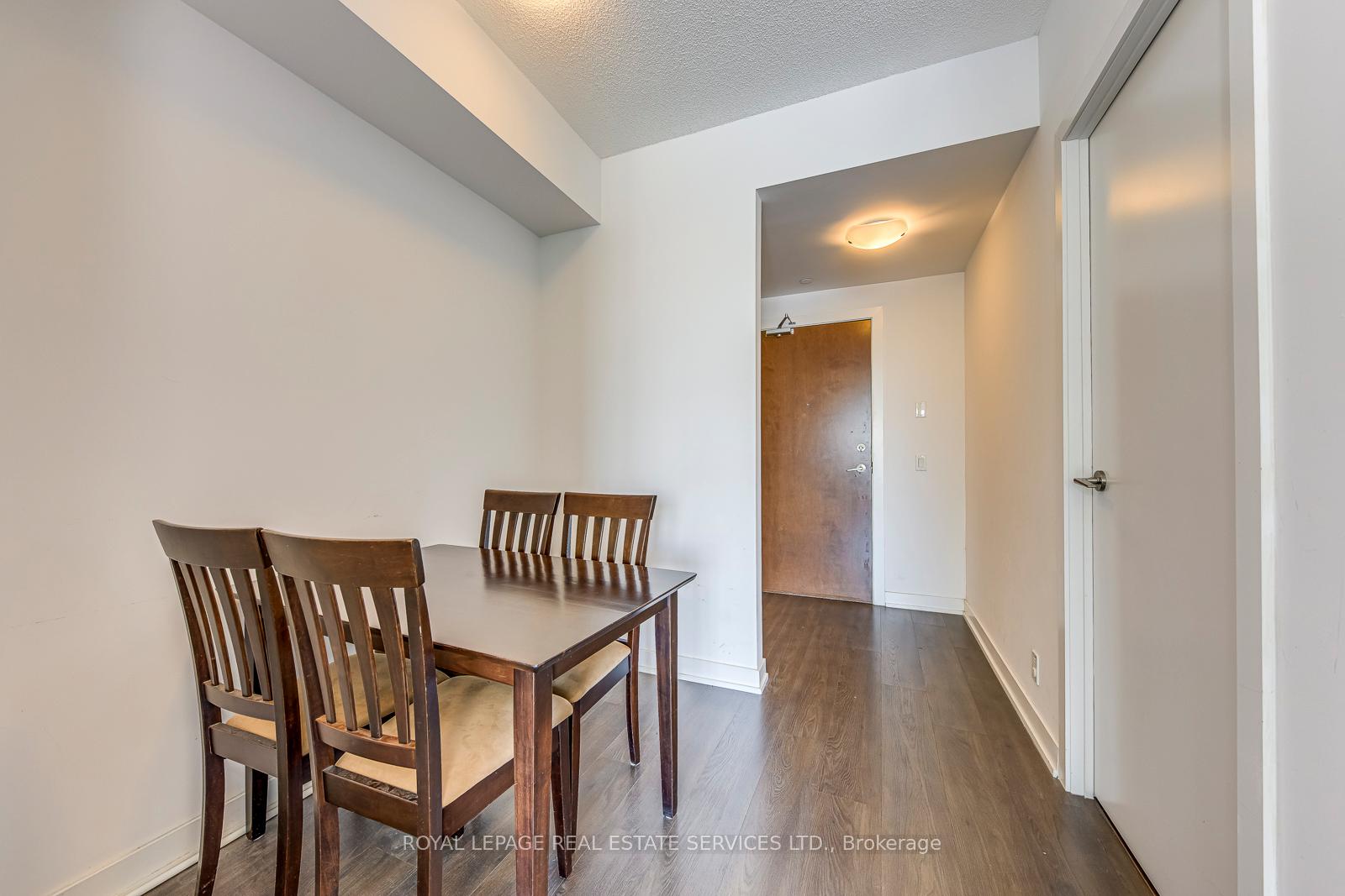 2200 Lakeshore Boulevard W 1908