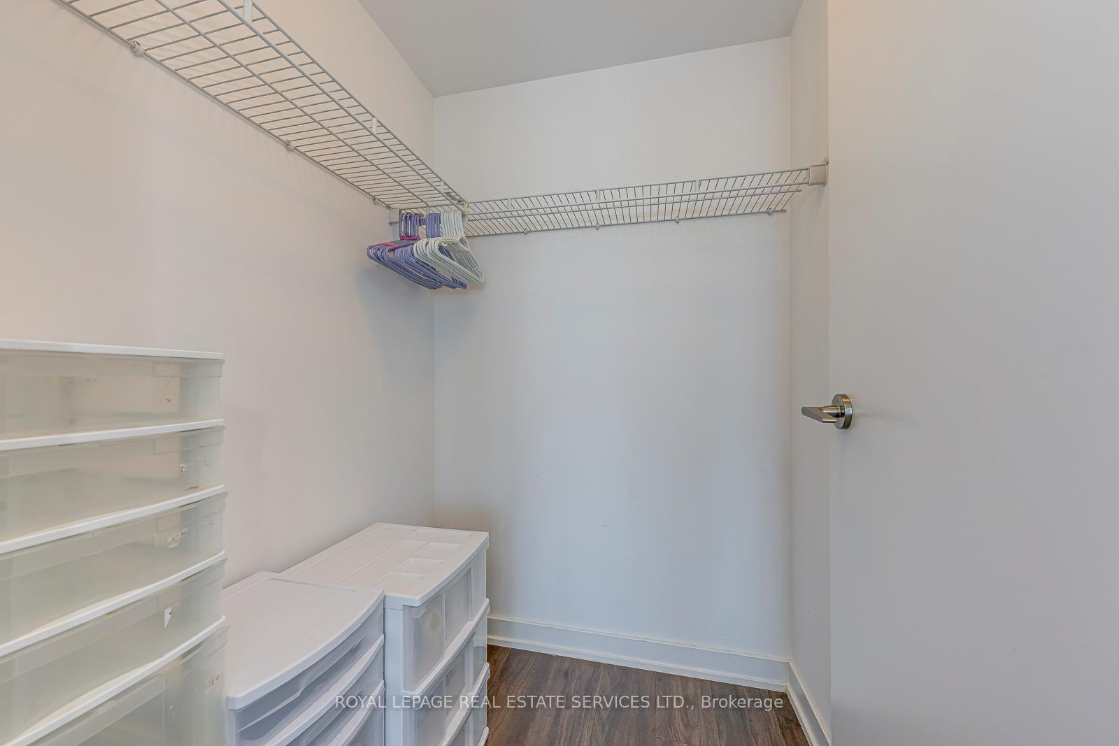 2200 Lakeshore Boulevard W 1908