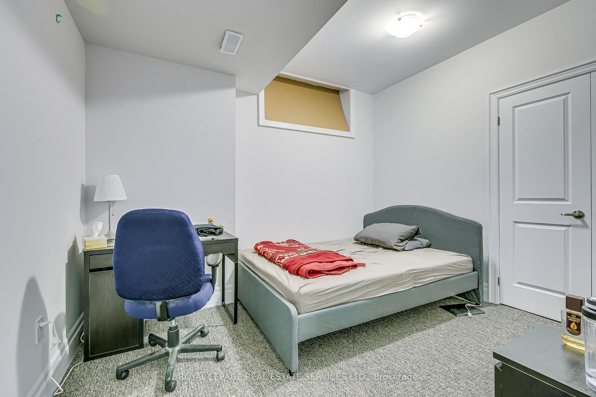 1367 Pelican Passage, Oakville