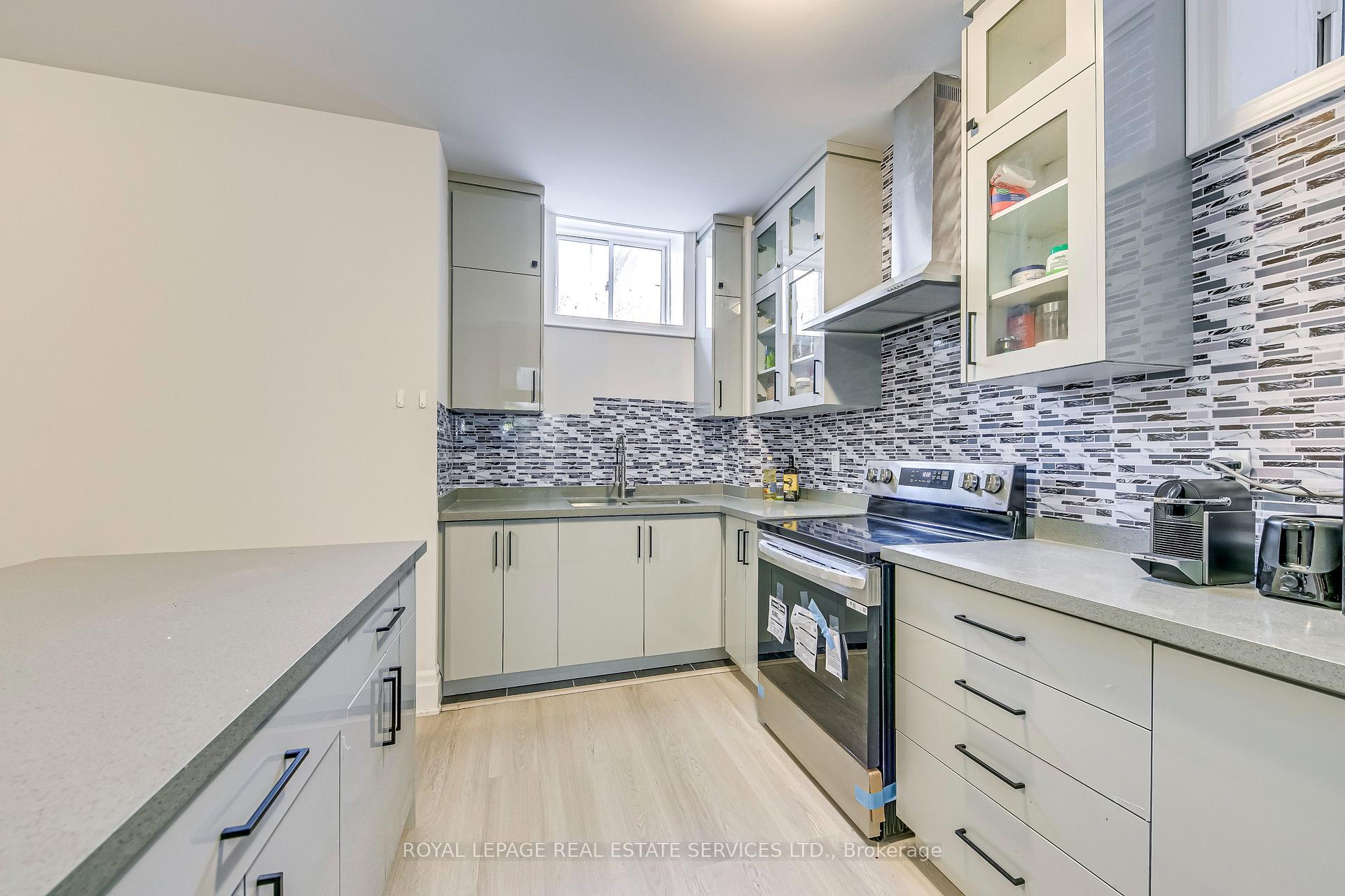 1367 Pelican Passage, Oakville