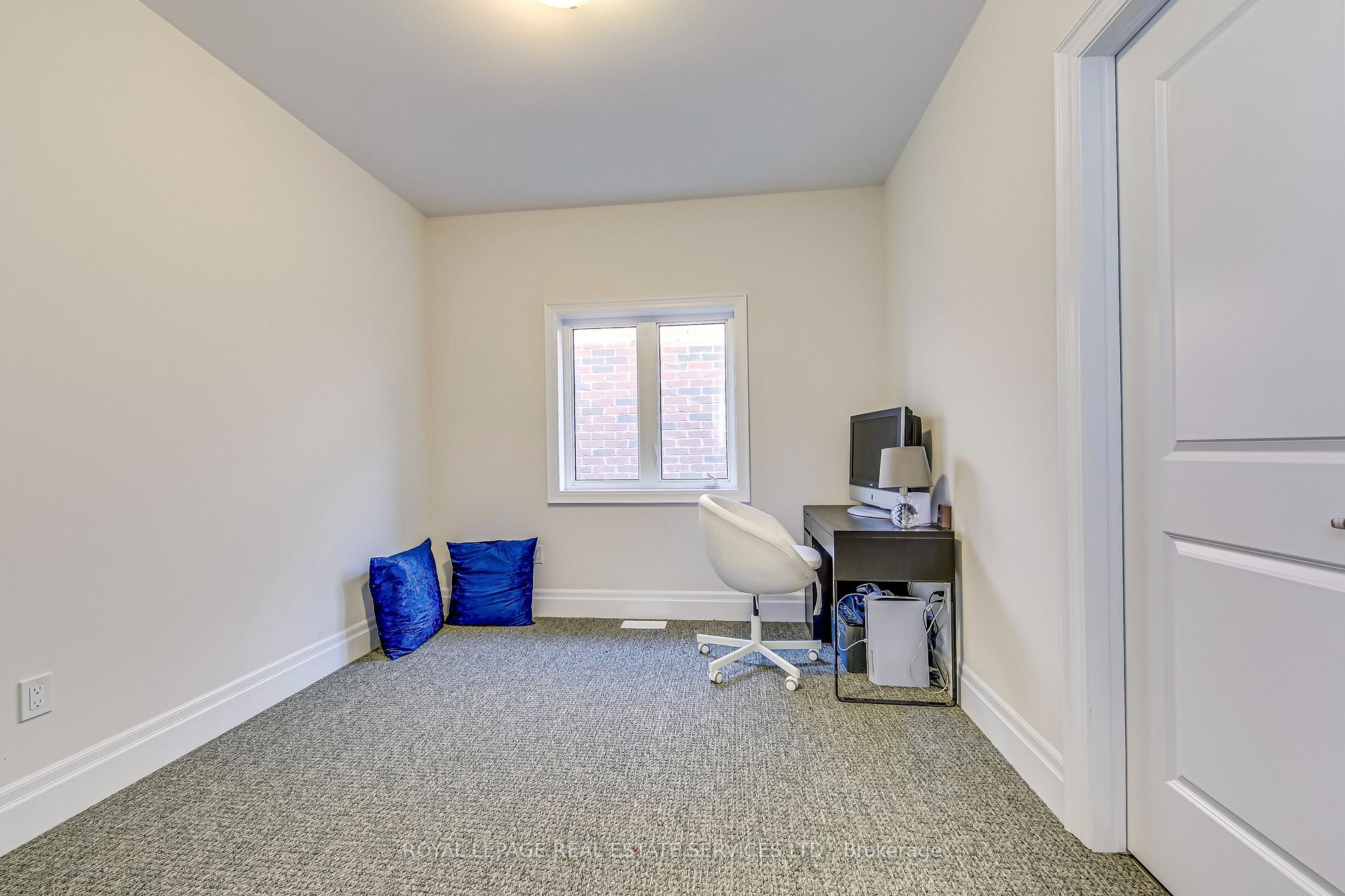 1367 Pelican Passage, Oakville