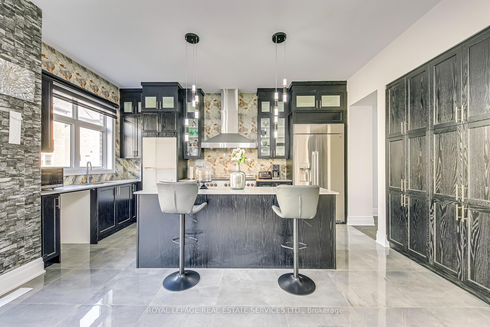 1367 Pelican Passage, Oakville