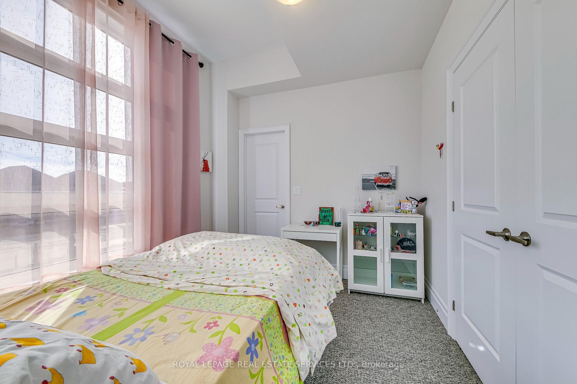 1367 Pelican Passage, Oakville