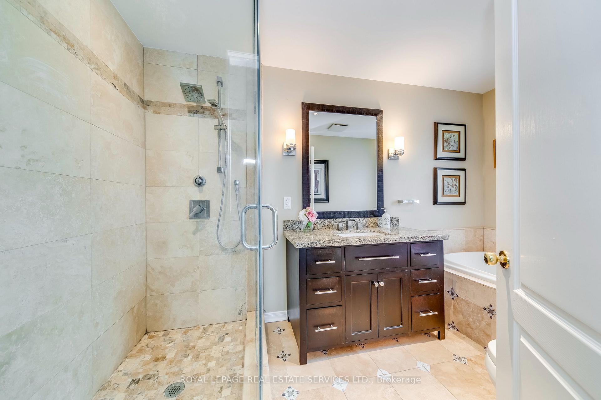 223 Lexington Road, Oakville