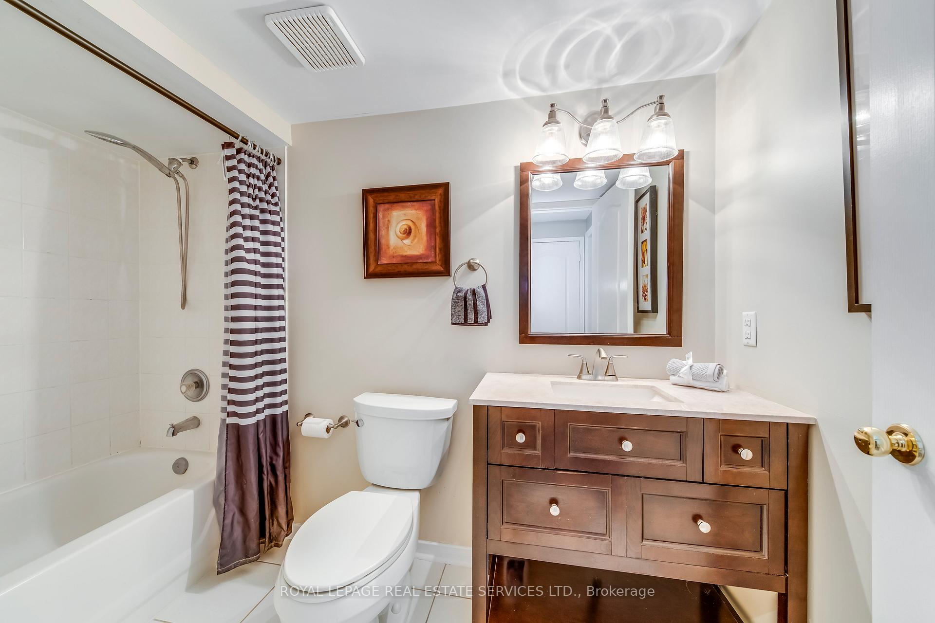 223 Lexington Road, Oakville