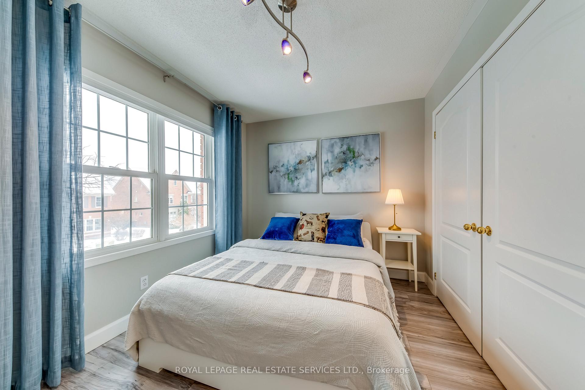 223 Lexington Road, Oakville