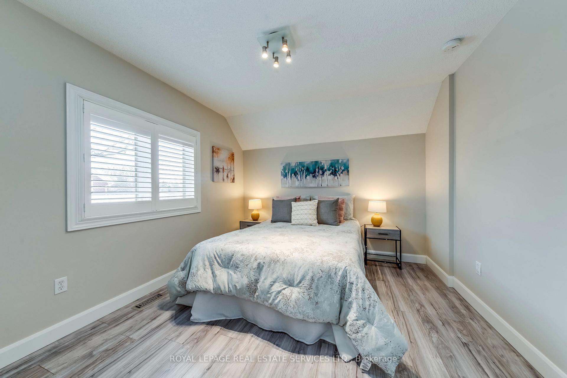 223 Lexington Road, Oakville